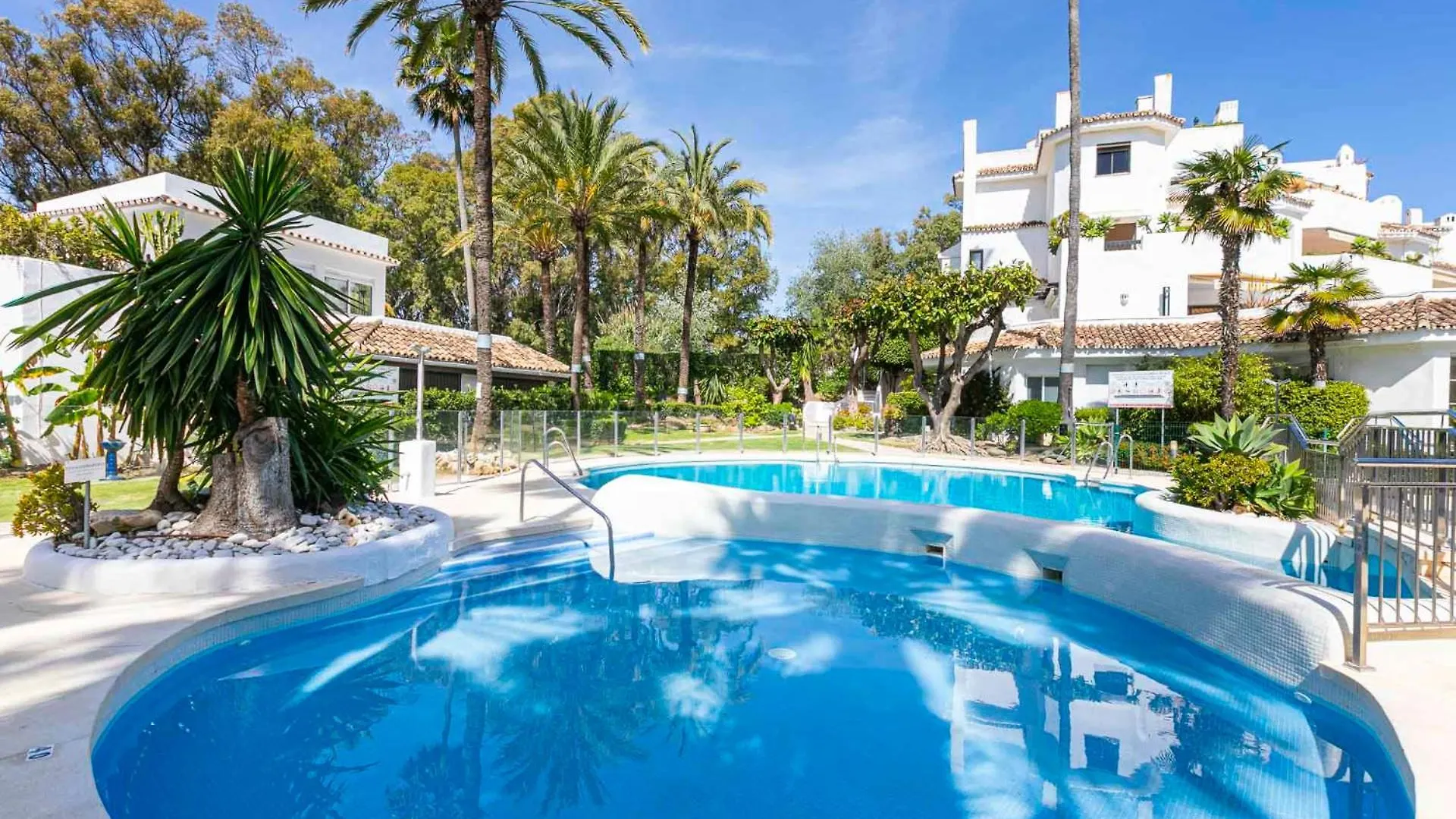 Apartment Golden Beach By Bh Marbella Spain